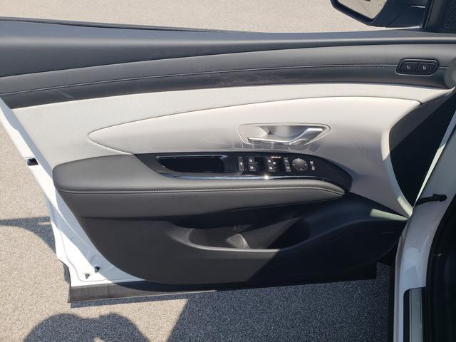 new 2025 Hyundai TUCSON Hybrid car, priced at $44,125