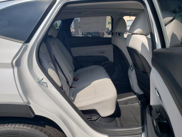 new 2025 Hyundai TUCSON Hybrid car, priced at $44,125