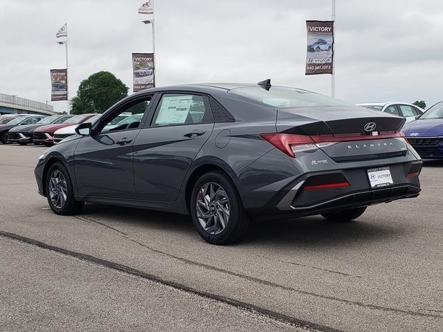 new 2025 Hyundai ELANTRA HEV car, priced at $27,235