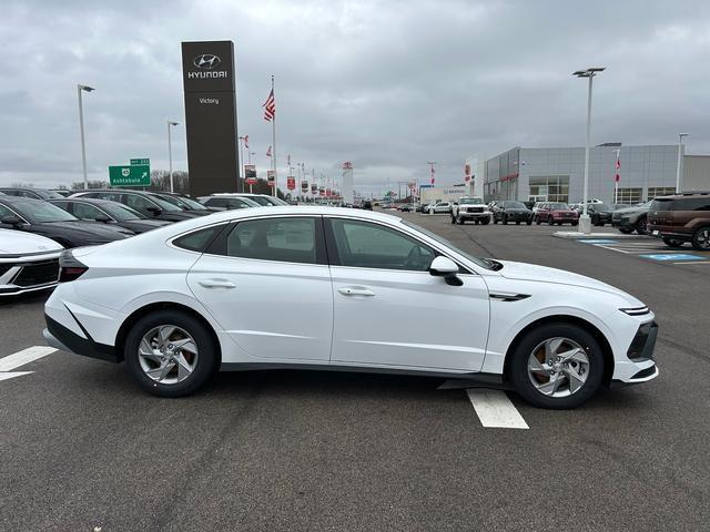 new 2025 Hyundai Sonata car, priced at $28,805