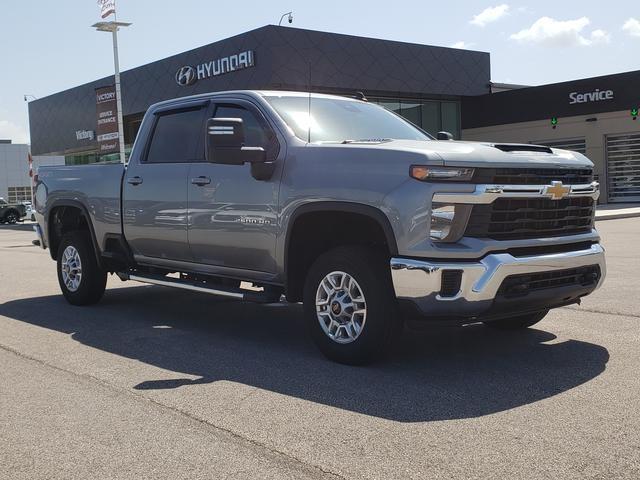 used 2024 Chevrolet Silverado 2500 car, priced at $50,445