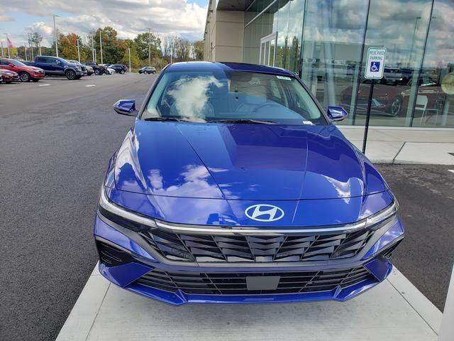 new 2025 Hyundai Elantra car, priced at $28,210