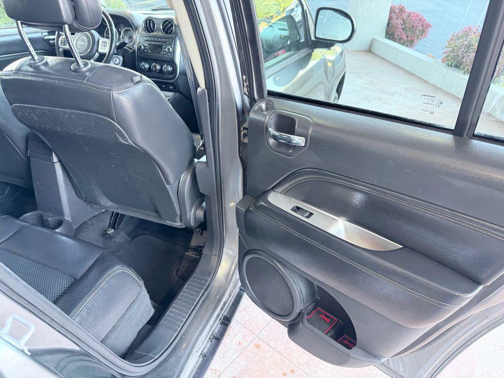 used 2014 Jeep Compass car, priced at $5,895