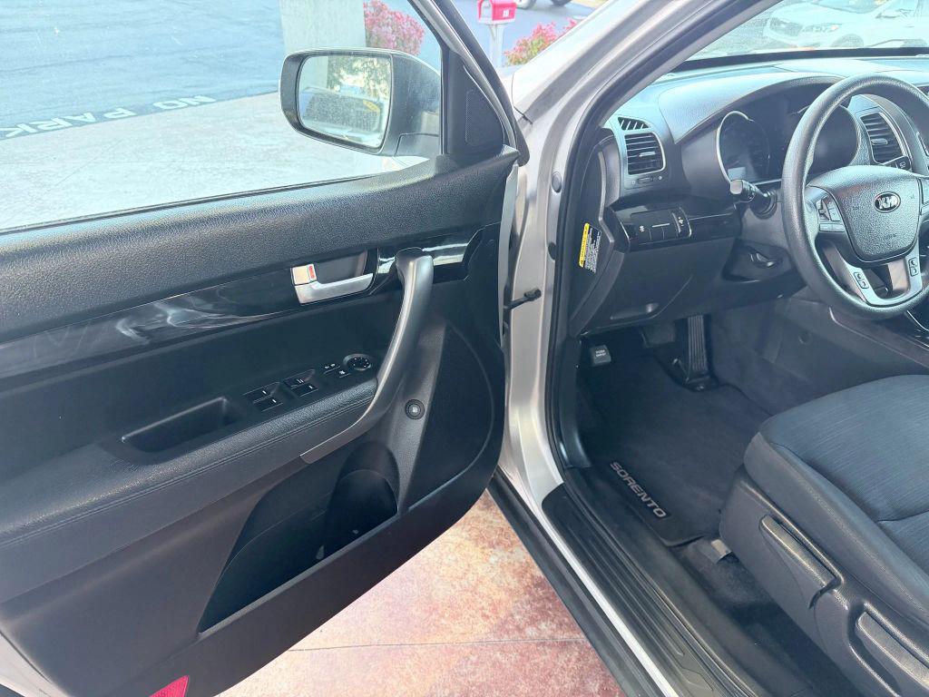 used 2015 Kia Sorento car, priced at $6,695