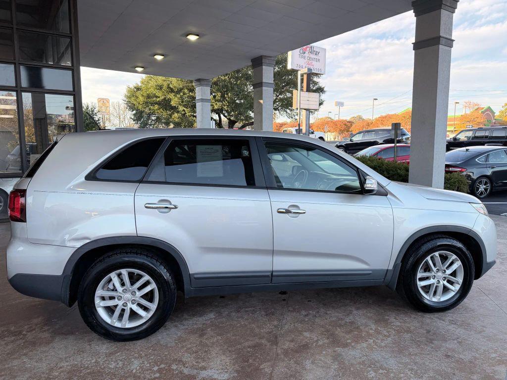 used 2015 Kia Sorento car, priced at $6,695