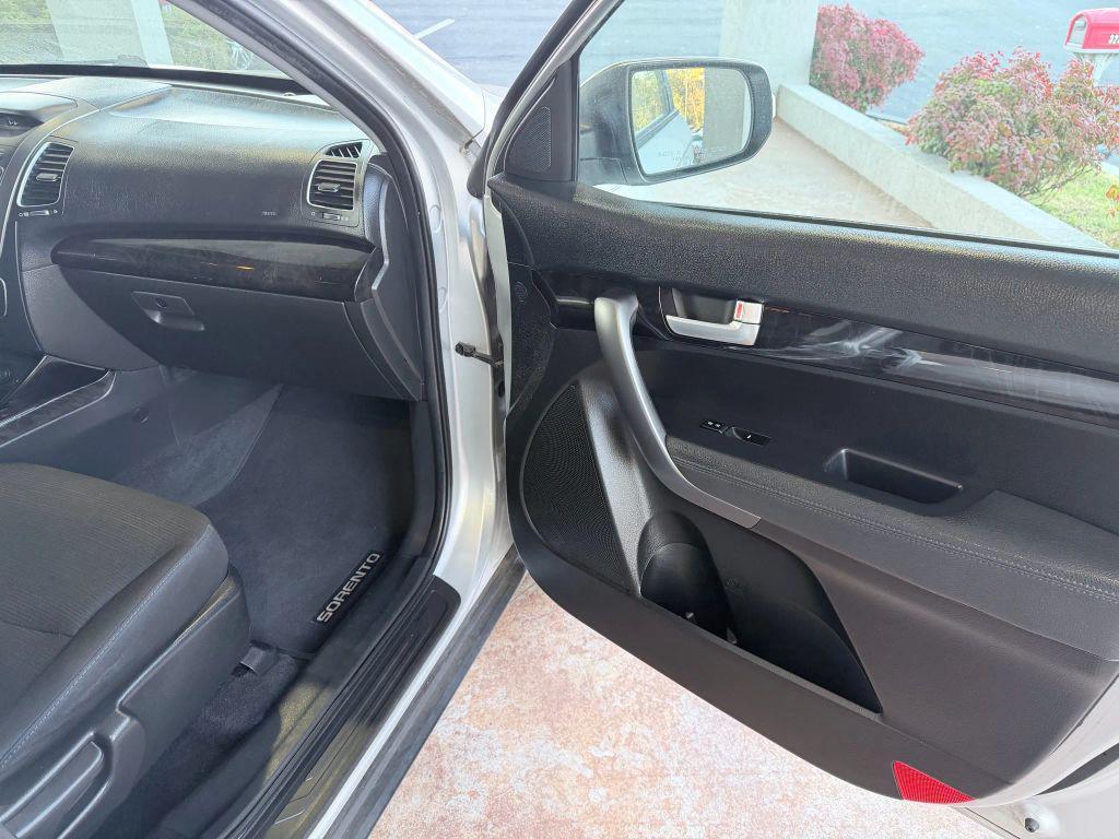 used 2015 Kia Sorento car, priced at $6,695