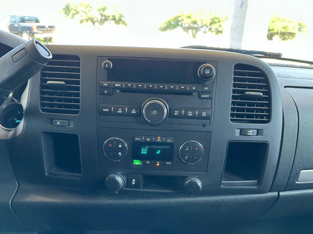 used 2013 GMC Sierra 1500 car, priced at $11,975