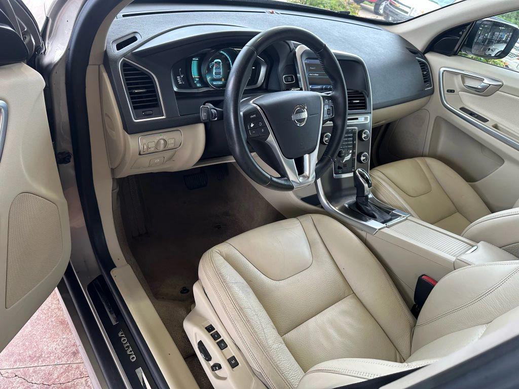 used 2014 Volvo XC60 car, priced at $8,475
