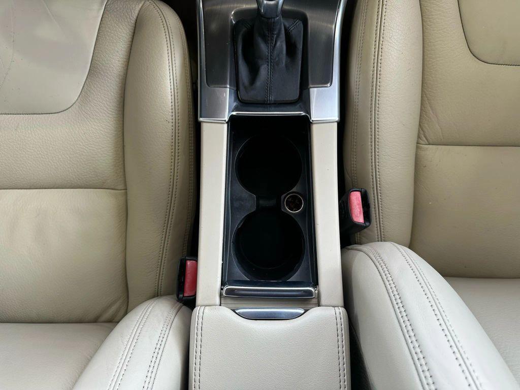 used 2014 Volvo XC60 car, priced at $8,475