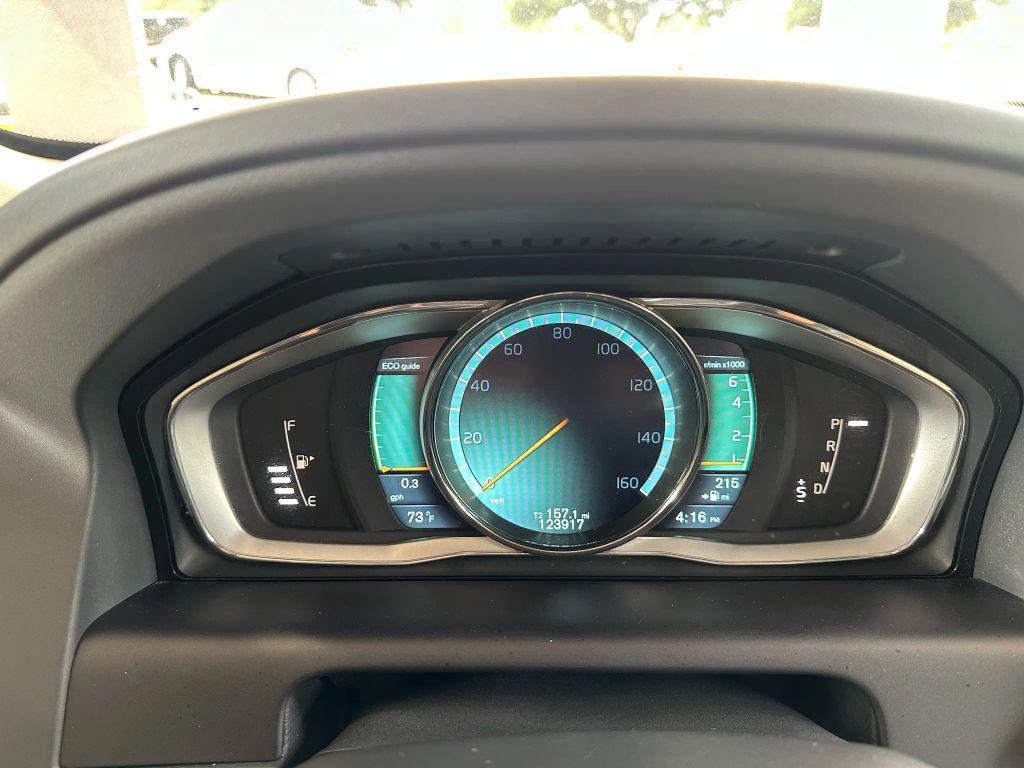 used 2014 Volvo XC60 car, priced at $8,475