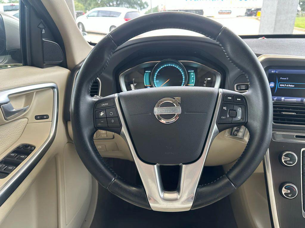 used 2014 Volvo XC60 car, priced at $8,475