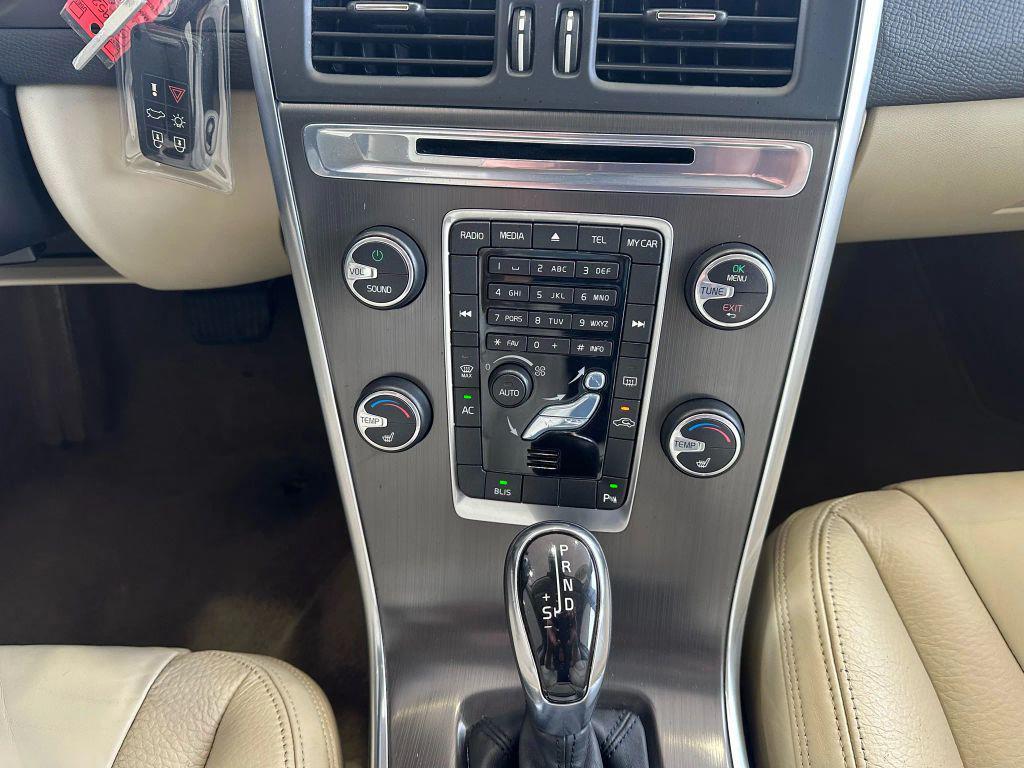 used 2014 Volvo XC60 car, priced at $8,475