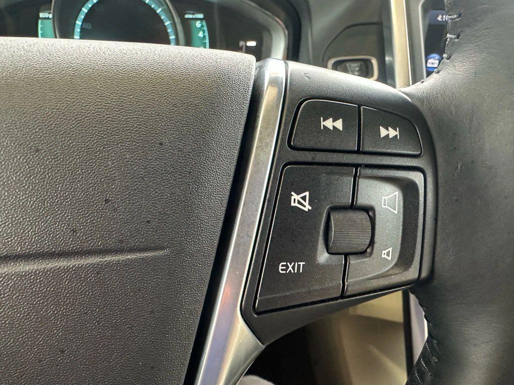 used 2014 Volvo XC60 car, priced at $8,475