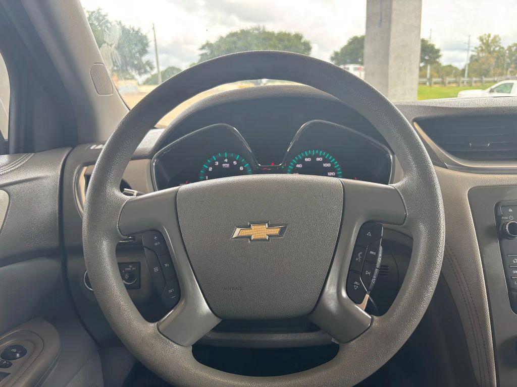 used 2016 Chevrolet Traverse car, priced at $10,275