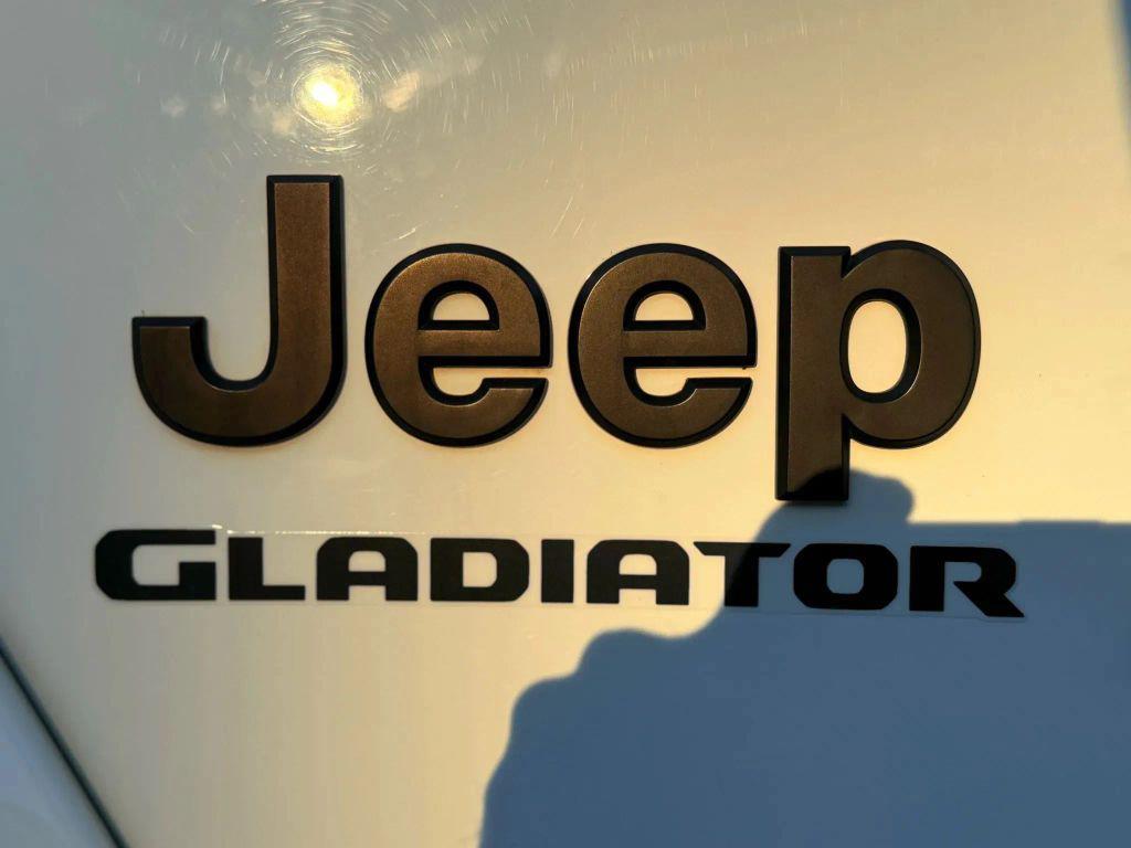 used 2020 Jeep Gladiator car, priced at $20,595