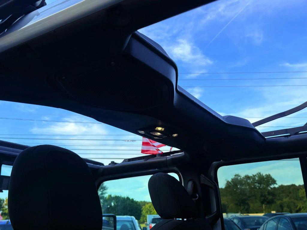 used 2020 Jeep Gladiator car, priced at $20,595