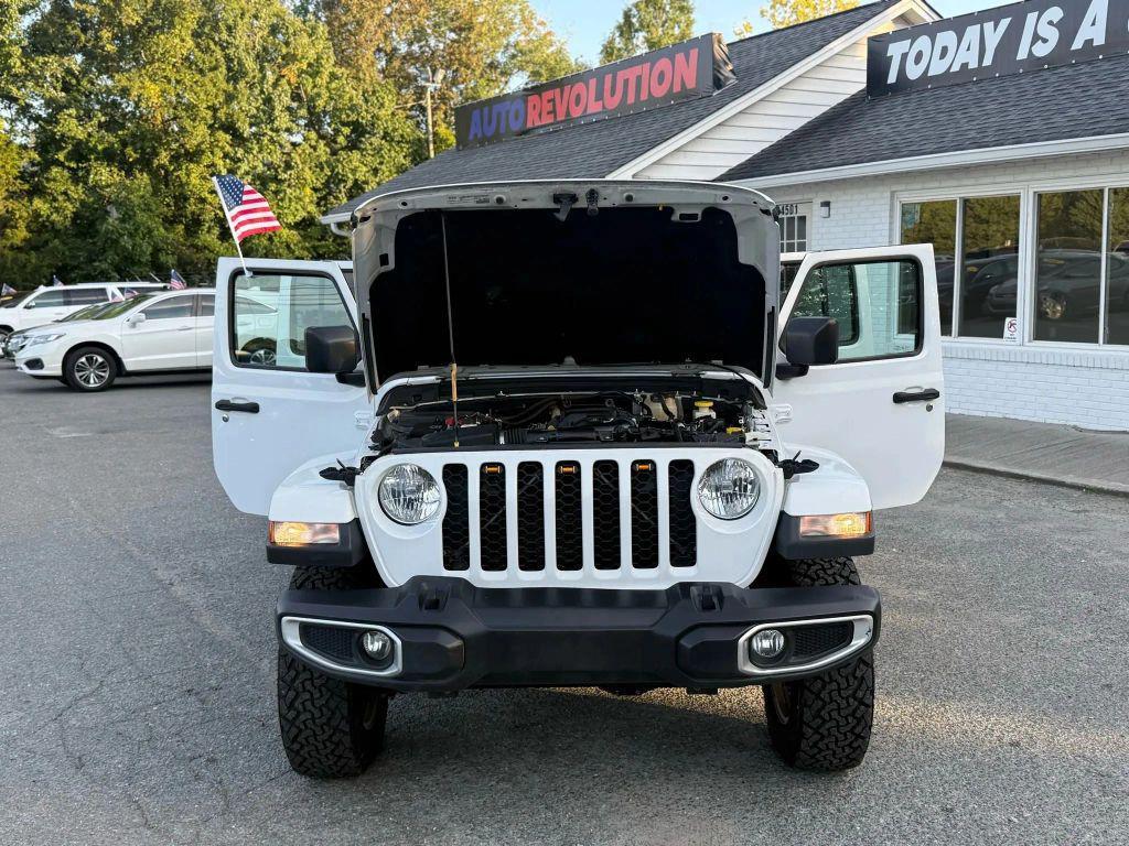 used 2020 Jeep Gladiator car, priced at $20,595
