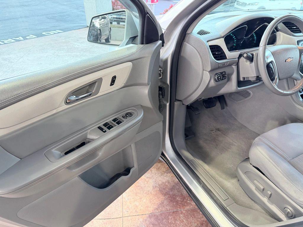 used 2017 Chevrolet Traverse car, priced at $7,895