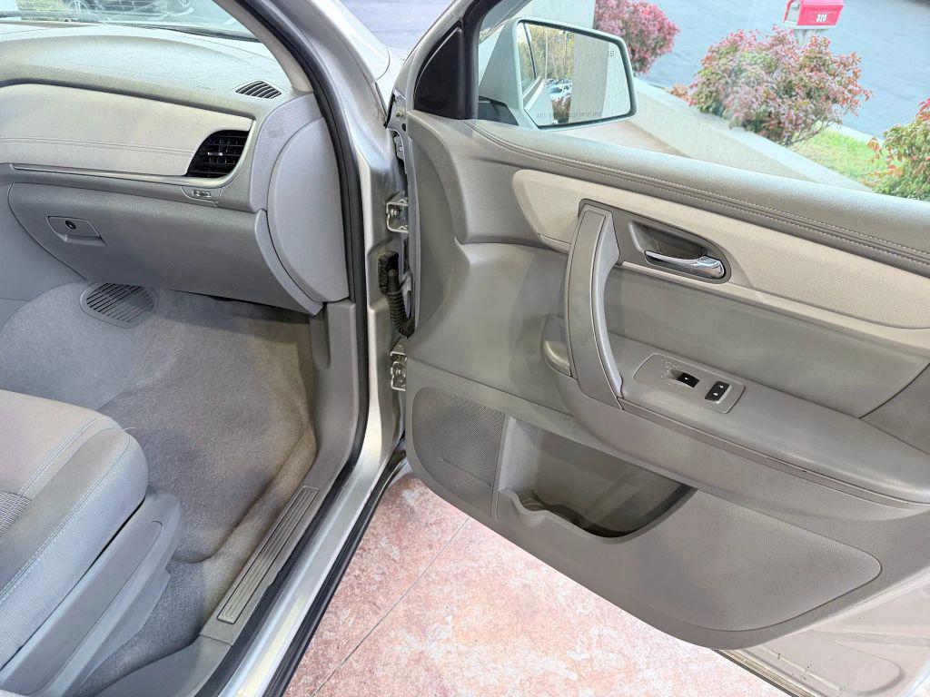 used 2017 Chevrolet Traverse car, priced at $7,895