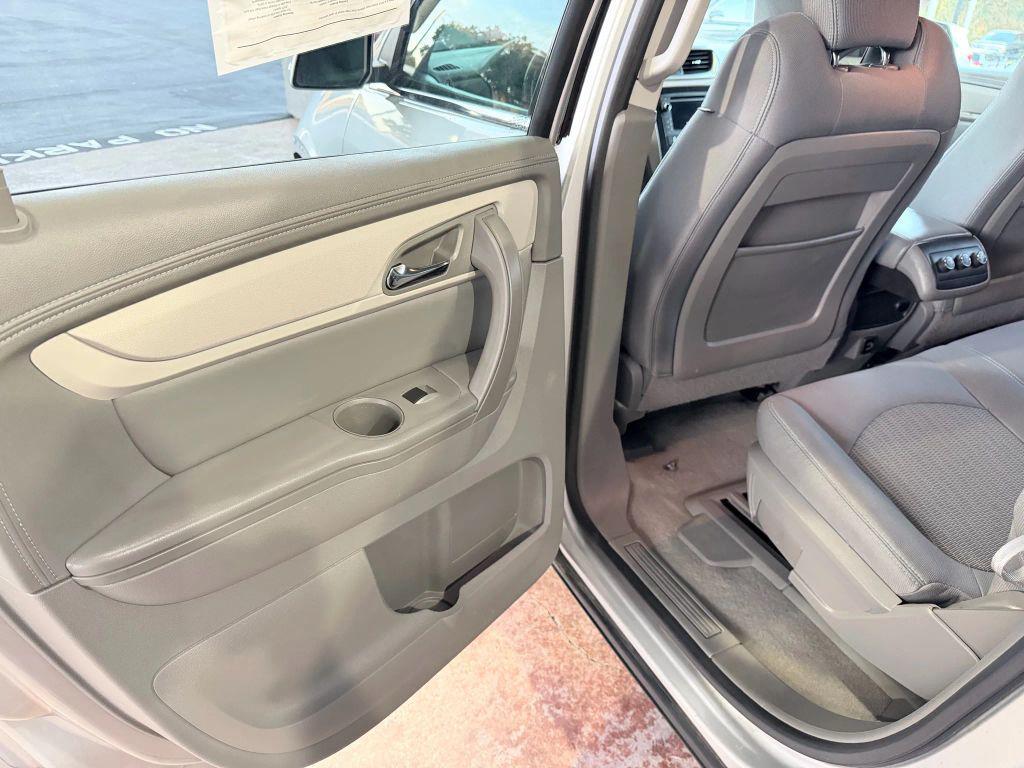 used 2017 Chevrolet Traverse car, priced at $7,895