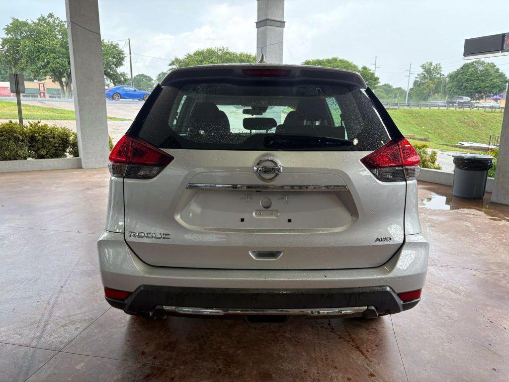 used 2020 Nissan Rogue car, priced at $7,875