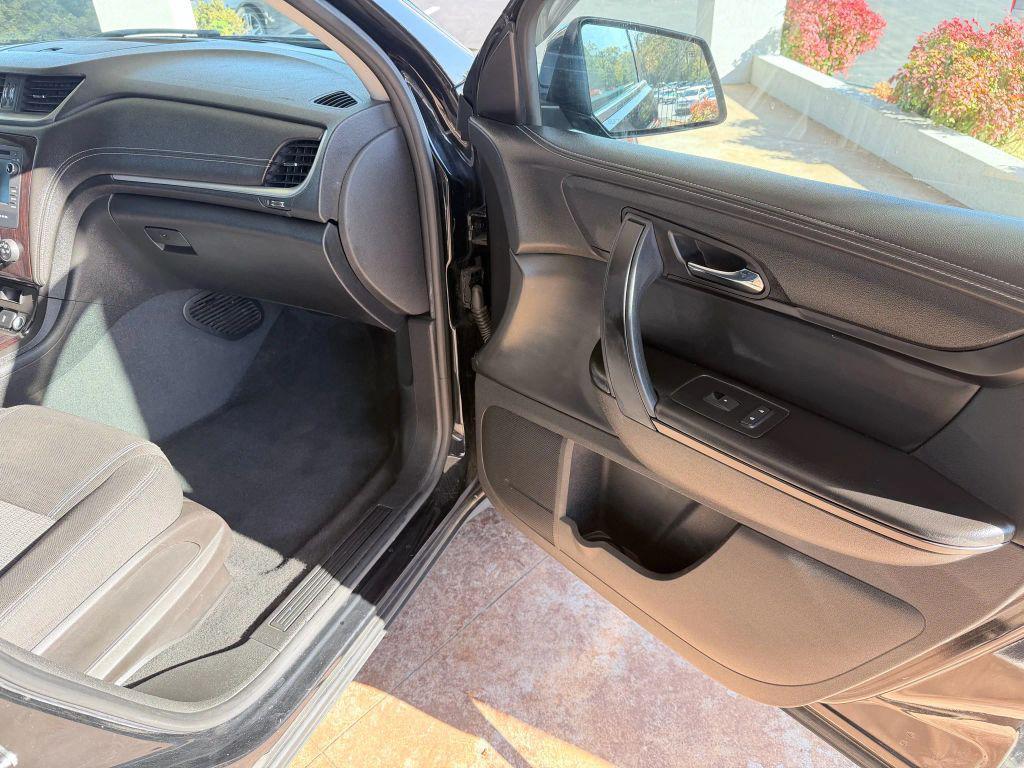 used 2017 Chevrolet Traverse car, priced at $8,895