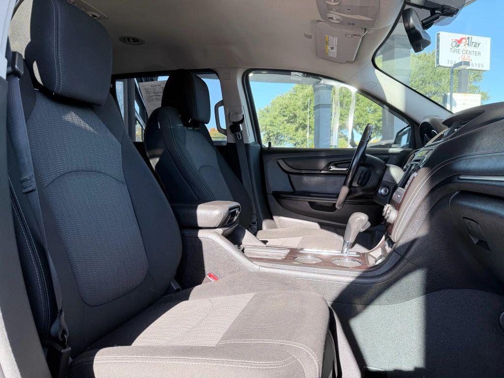 used 2017 Chevrolet Traverse car, priced at $8,895