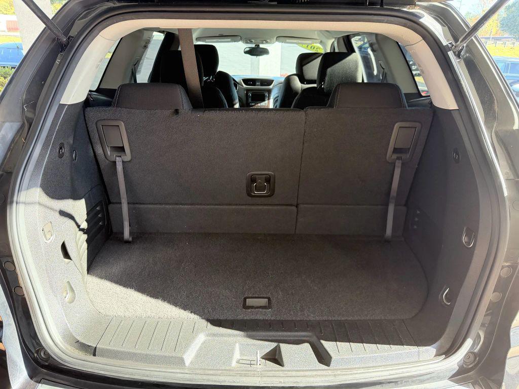 used 2017 Chevrolet Traverse car, priced at $8,895