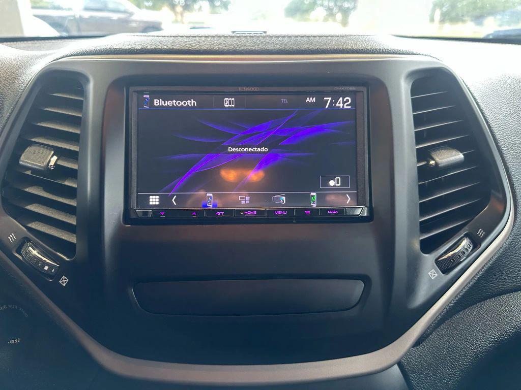 used 2014 Jeep Cherokee car, priced at $5,945