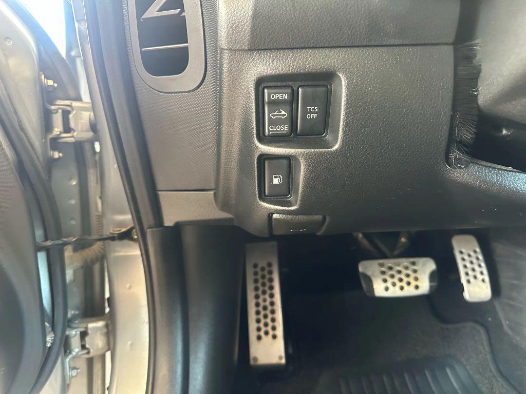 used 2006 Nissan 350Z car, priced at $11,475