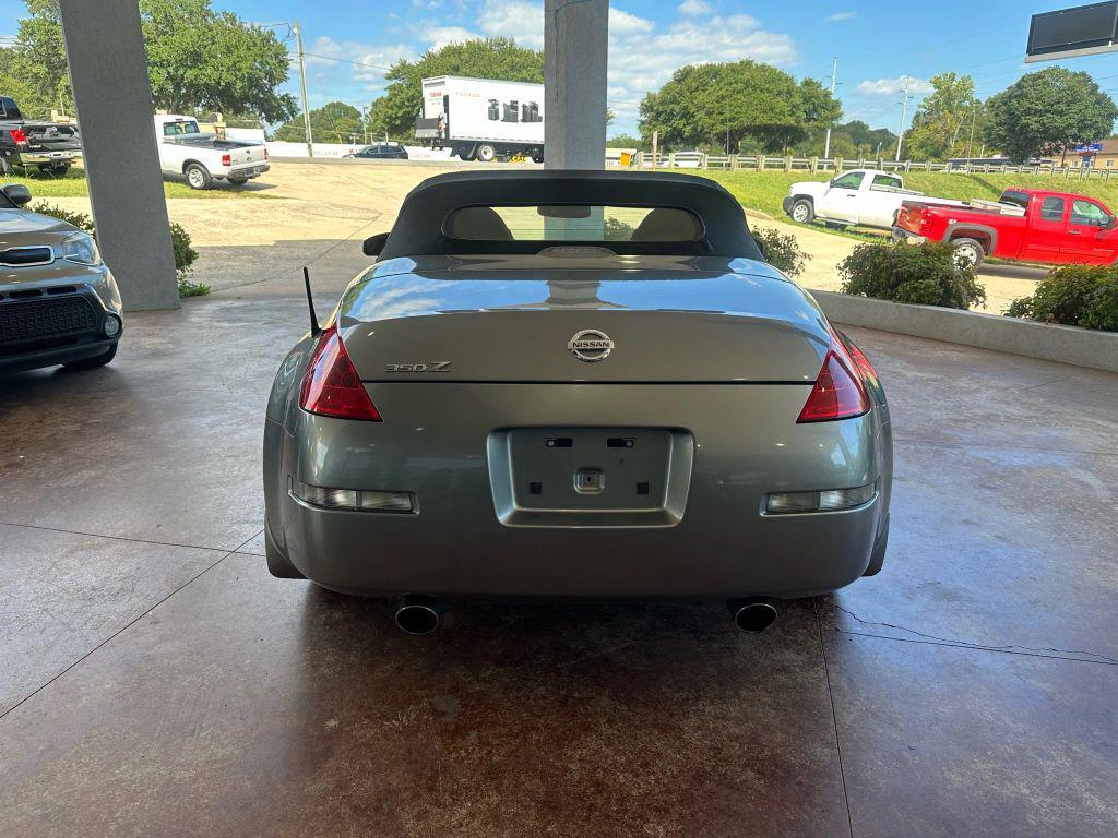 used 2006 Nissan 350Z car, priced at $11,475
