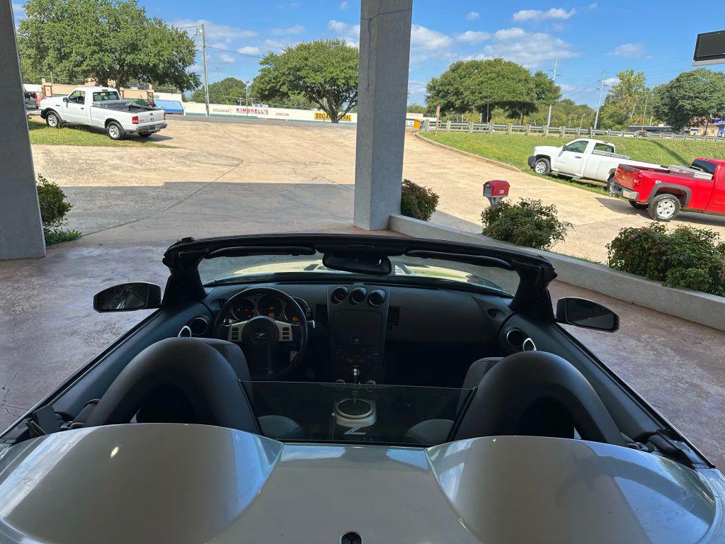 used 2006 Nissan 350Z car, priced at $11,475