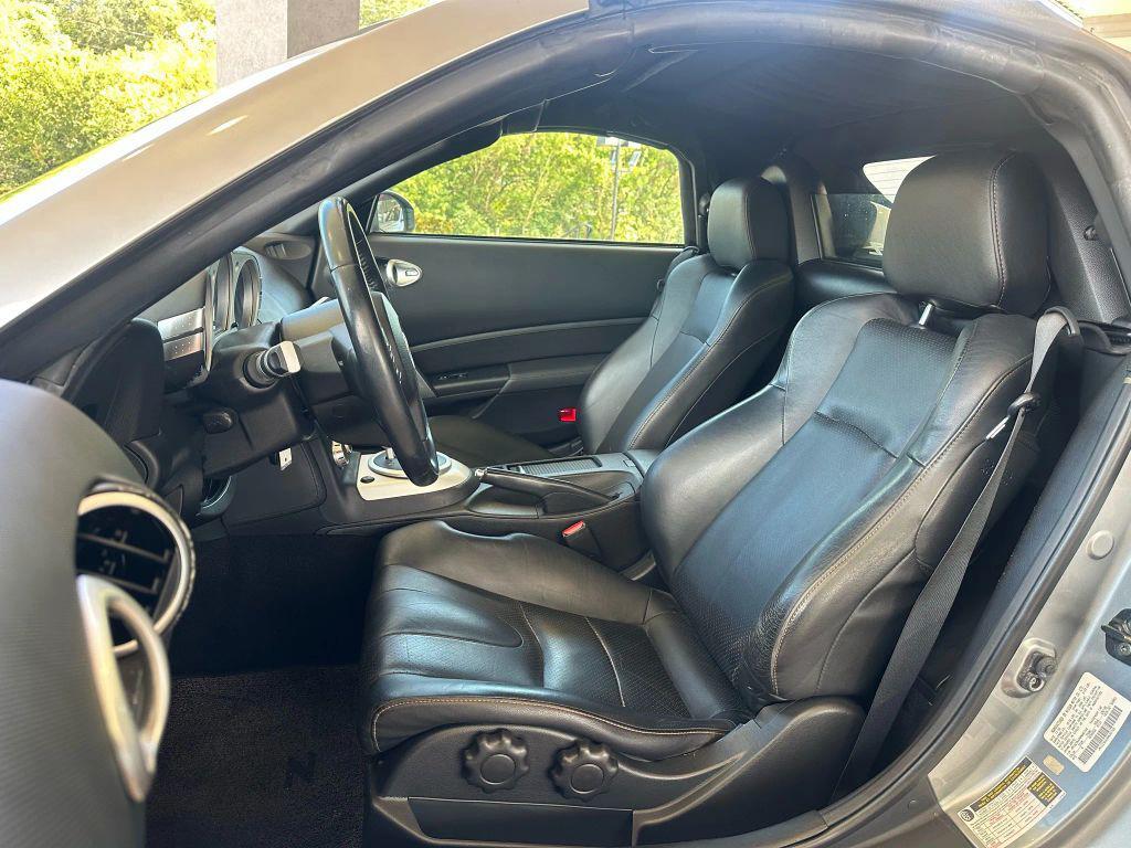 used 2006 Nissan 350Z car, priced at $11,475