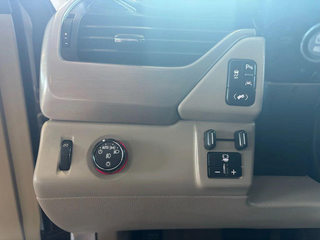 used 2016 GMC Yukon car, priced at $19,175