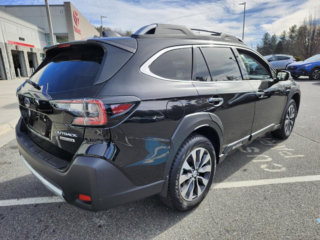 new 2025 Subaru Outback car, priced at $40,000