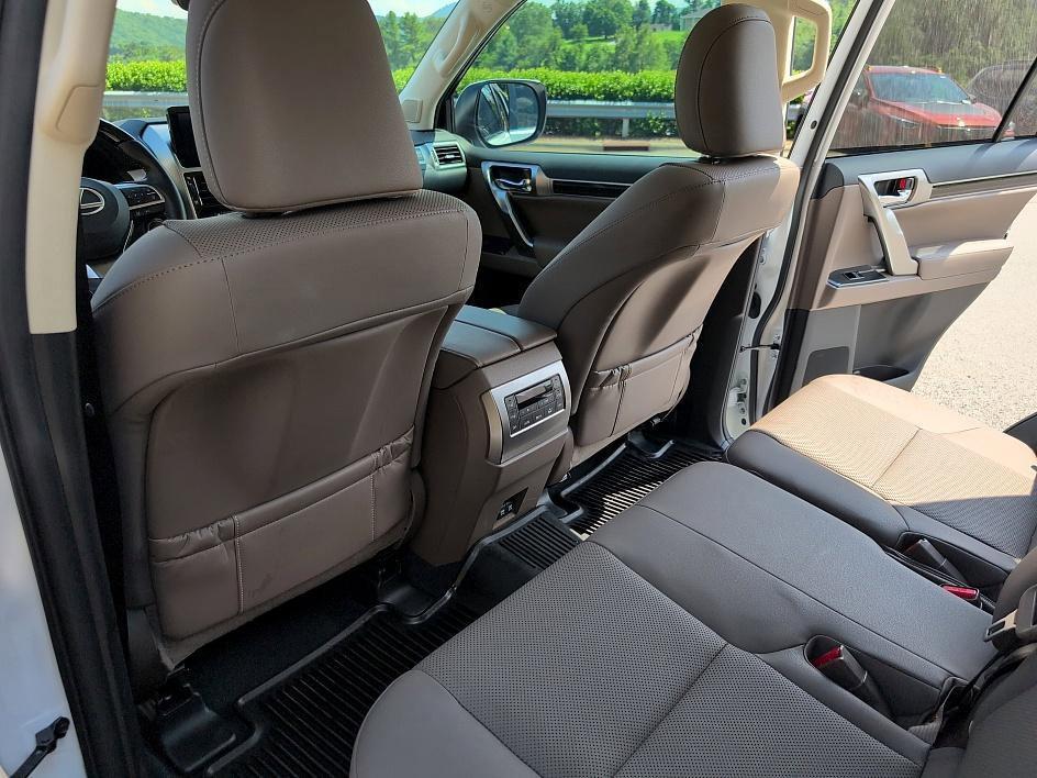 used 2023 Lexus GX 460 car, priced at $59,776