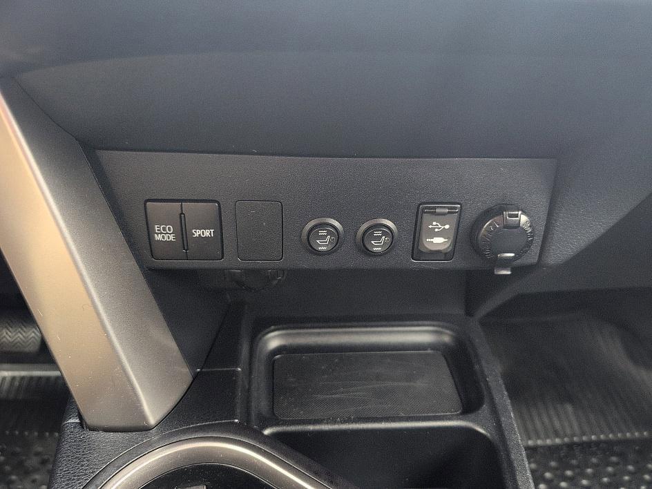 used 2018 Toyota RAV4 car, priced at $15,794