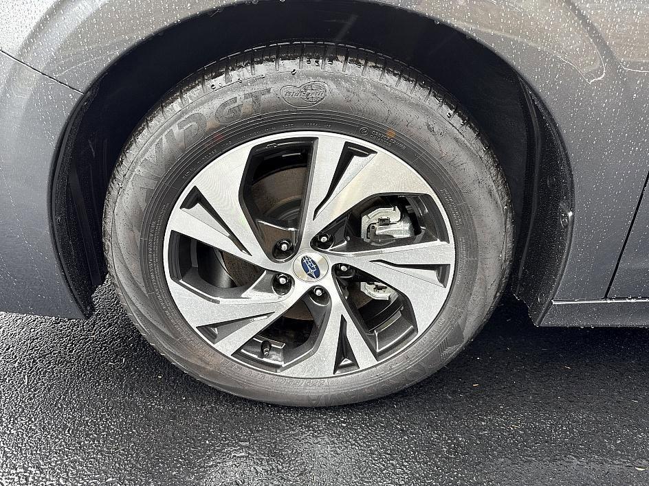 new 2025 Subaru Legacy car, priced at $31,465