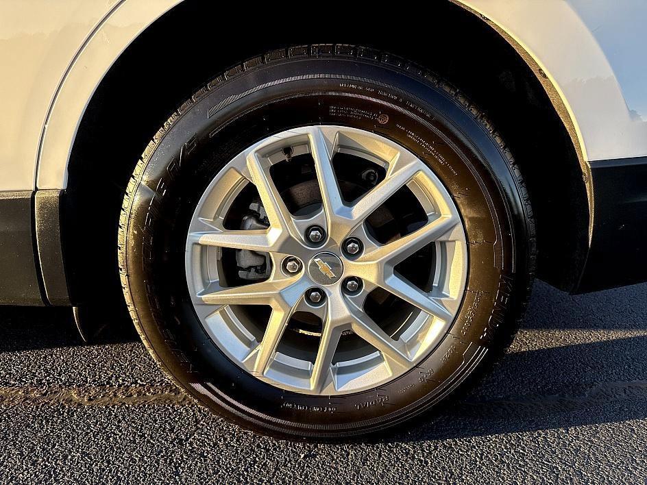 used 2023 Chevrolet Equinox car, priced at $22,343