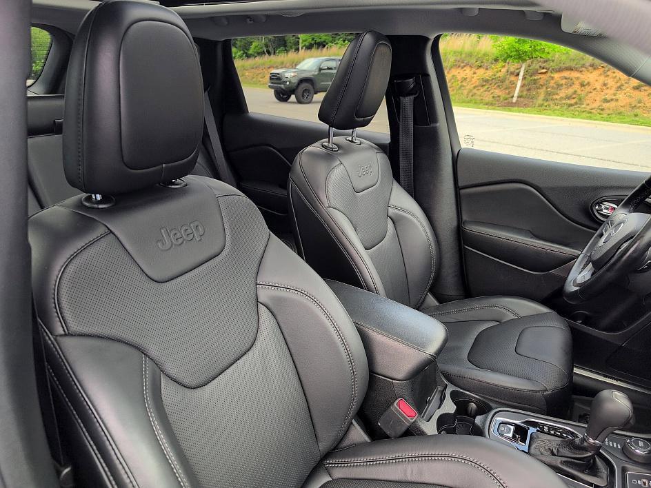 used 2021 Jeep Cherokee car, priced at $20,830