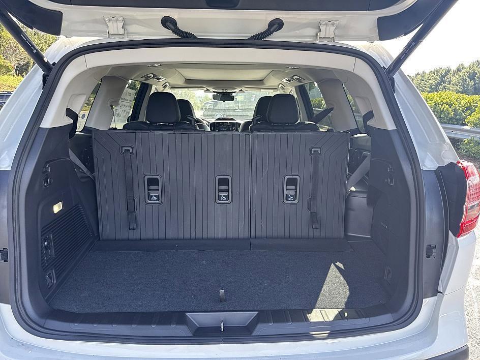 new 2025 Subaru Ascent car, priced at $53,871