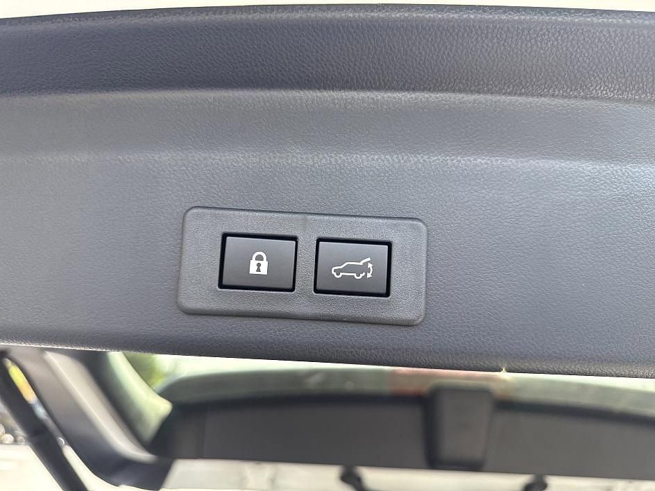 new 2025 Subaru Ascent car, priced at $53,871