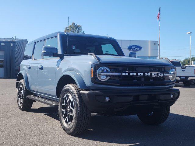 new 2024 Ford Bronco car, priced at $52,088