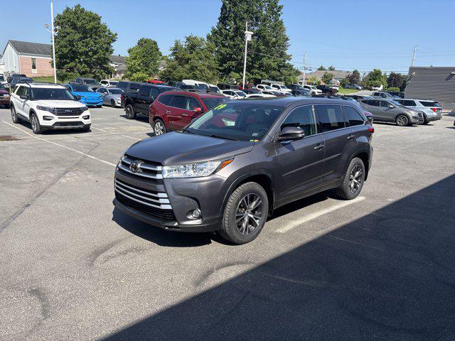 used 2019 Toyota Highlander car, priced at $25,900