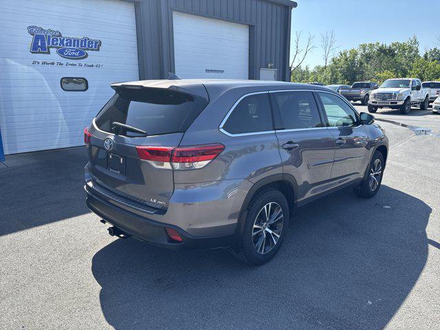 used 2019 Toyota Highlander car, priced at $25,900