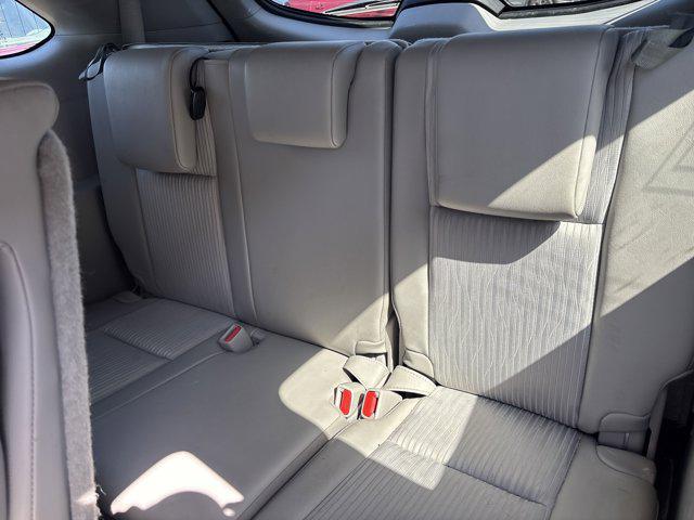 used 2019 Toyota Highlander car, priced at $25,900