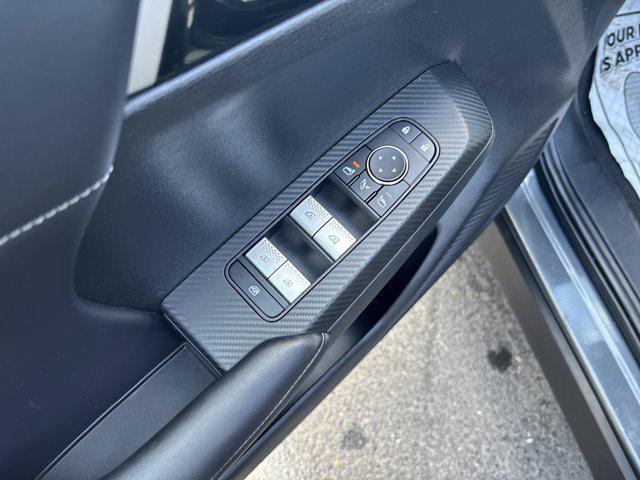 used 2024 Mitsubishi Outlander car, priced at $26,900