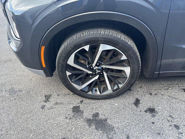 used 2024 Mitsubishi Outlander car, priced at $26,900