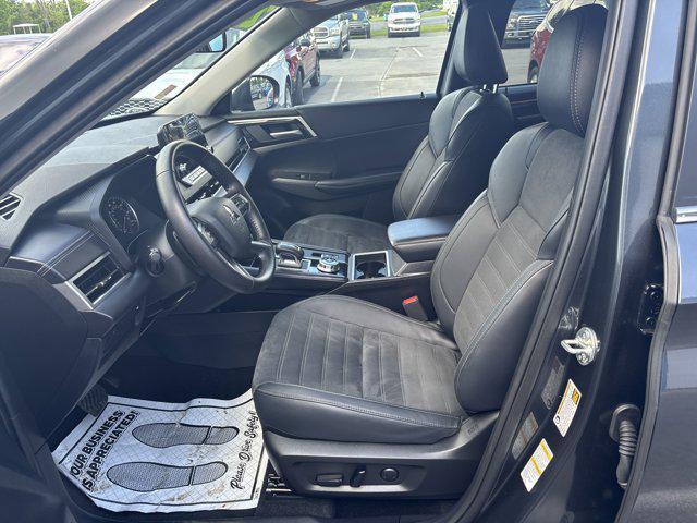 used 2024 Mitsubishi Outlander car, priced at $26,900