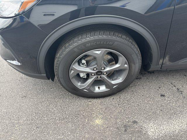 new 2025 Ford Escape car, priced at $29,699
